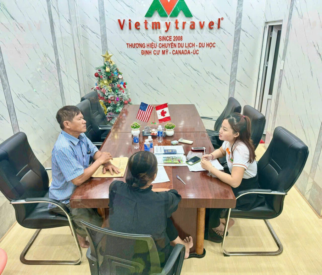 Nên Tự Xin Visa Mỹ Hay Dùng Dịch Vụ? So Sánh Ưu Nhược Điểm Chi Tiết