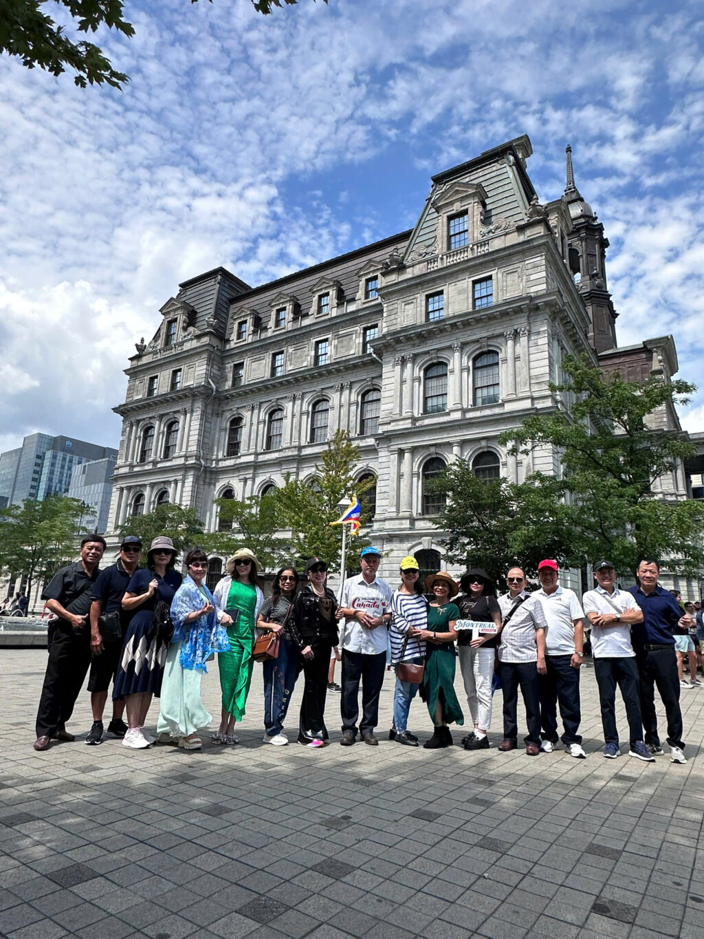 Đoàn Tại Canada